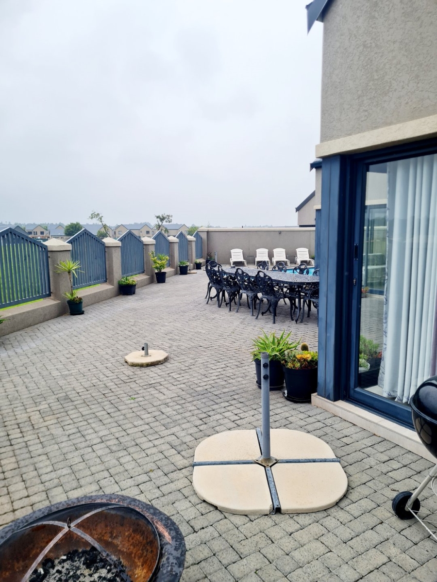 4 Bedroom Property for Sale in Heron Banks Golf Estate Free State